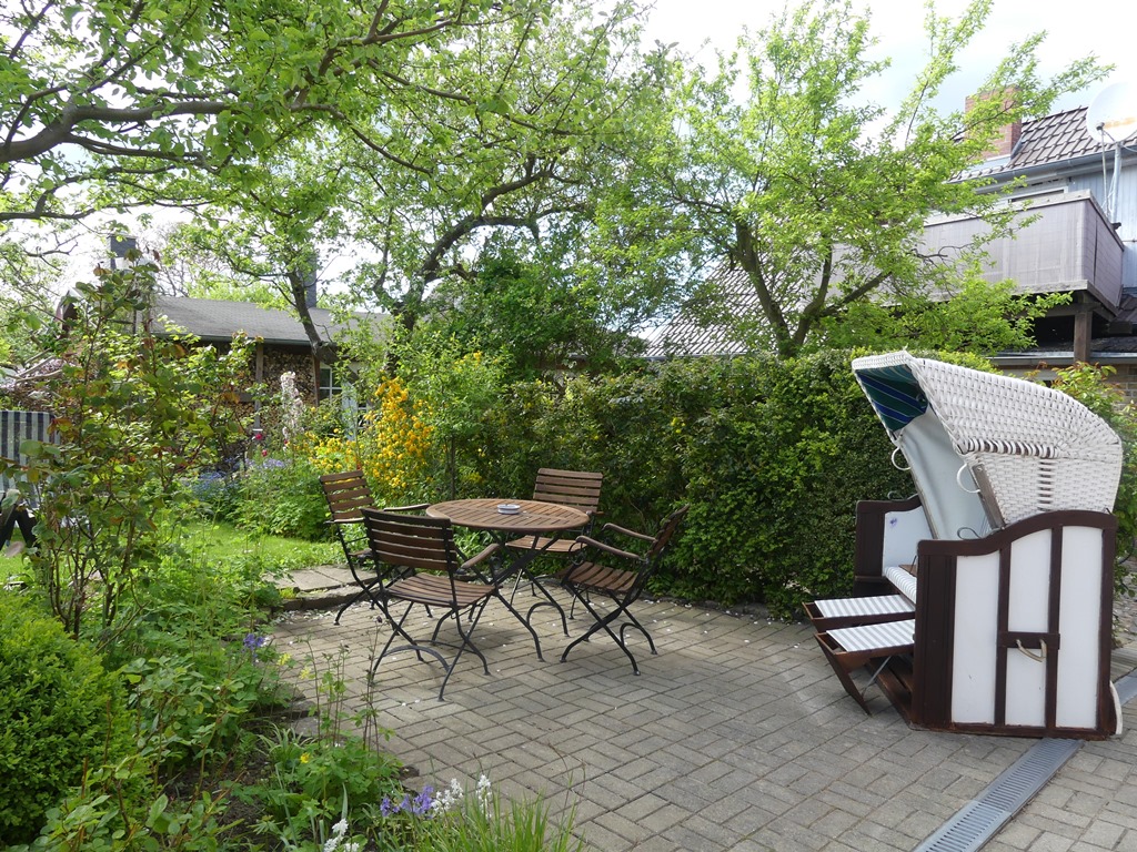 Foto der Wohnung RUG-51-718-02-fischerhaus-lancken-granitz-terrasse.jpg